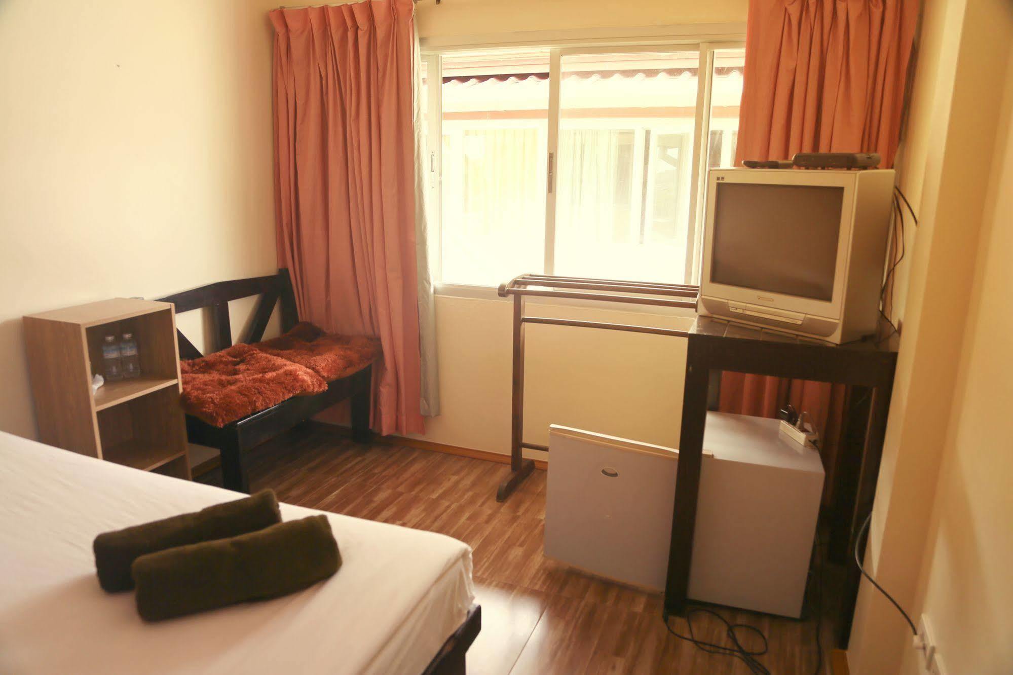 Boondaree Home Resort Kata Beach  Buitenkant foto